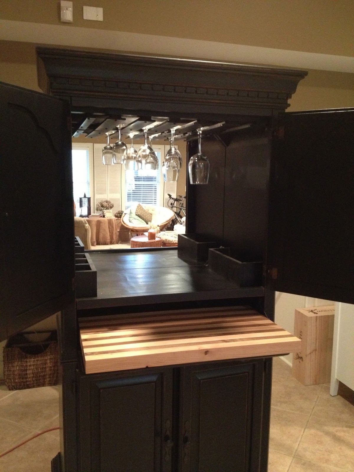 SensibleRedesign Tv into a Wine bar