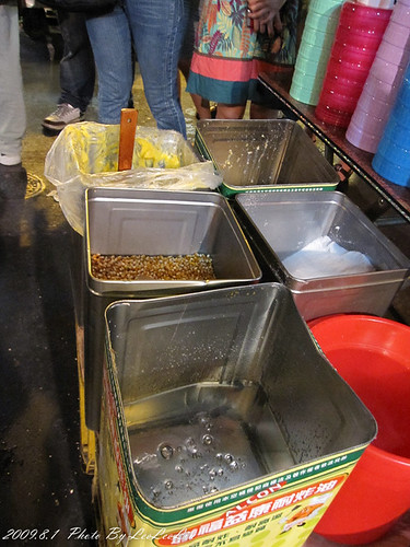 板橋南雅夜市|正豐臭豆腐|羊肉之家|楊記東山鴨頭|王記好吃麻油雞|百里香碳烤玉米|奶瓶爆米花