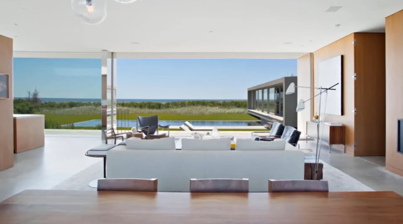35 Photos vs. Luxury Contemporary Glass Home In New York vs. Interior Design Tour