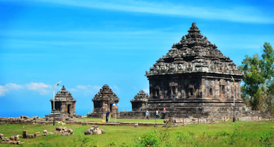 Candi Ijo Yogyakarta Dengan Panorama Yang Indah dan Penuh Misteri Candi Ijo Yogyakarta Dengan Panorama Yang Indah dan Penuh Misteri