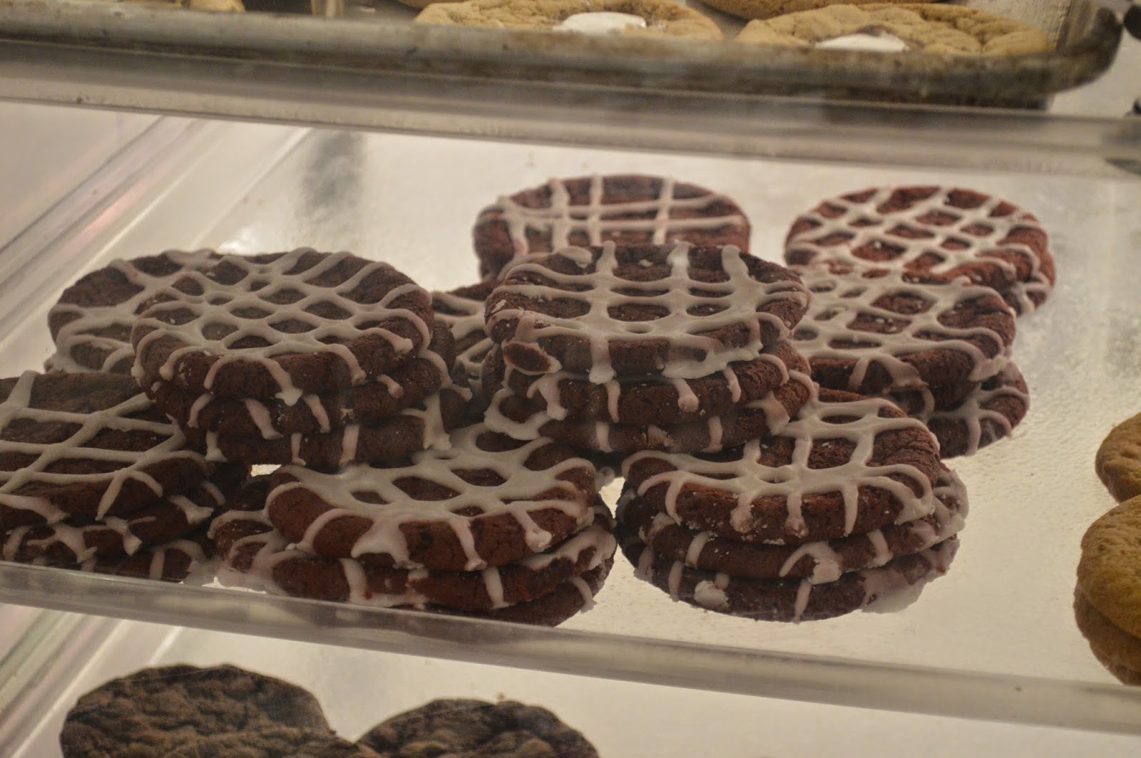 ALCOHOLIC ICE CREAM COOKIE SANDWICHES COOLHAUS CULVER CITY