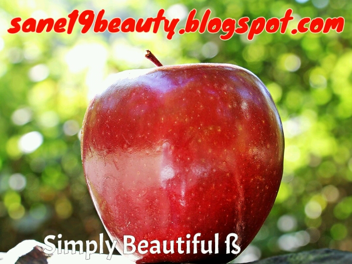 Beauty benefits of Apple for hair.