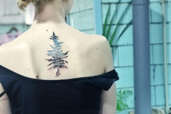 Tatuagens femininas de folhas Tatuagens femininas de folhas