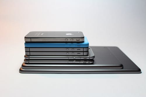 Apple iPhone XR Apple iPhone XR