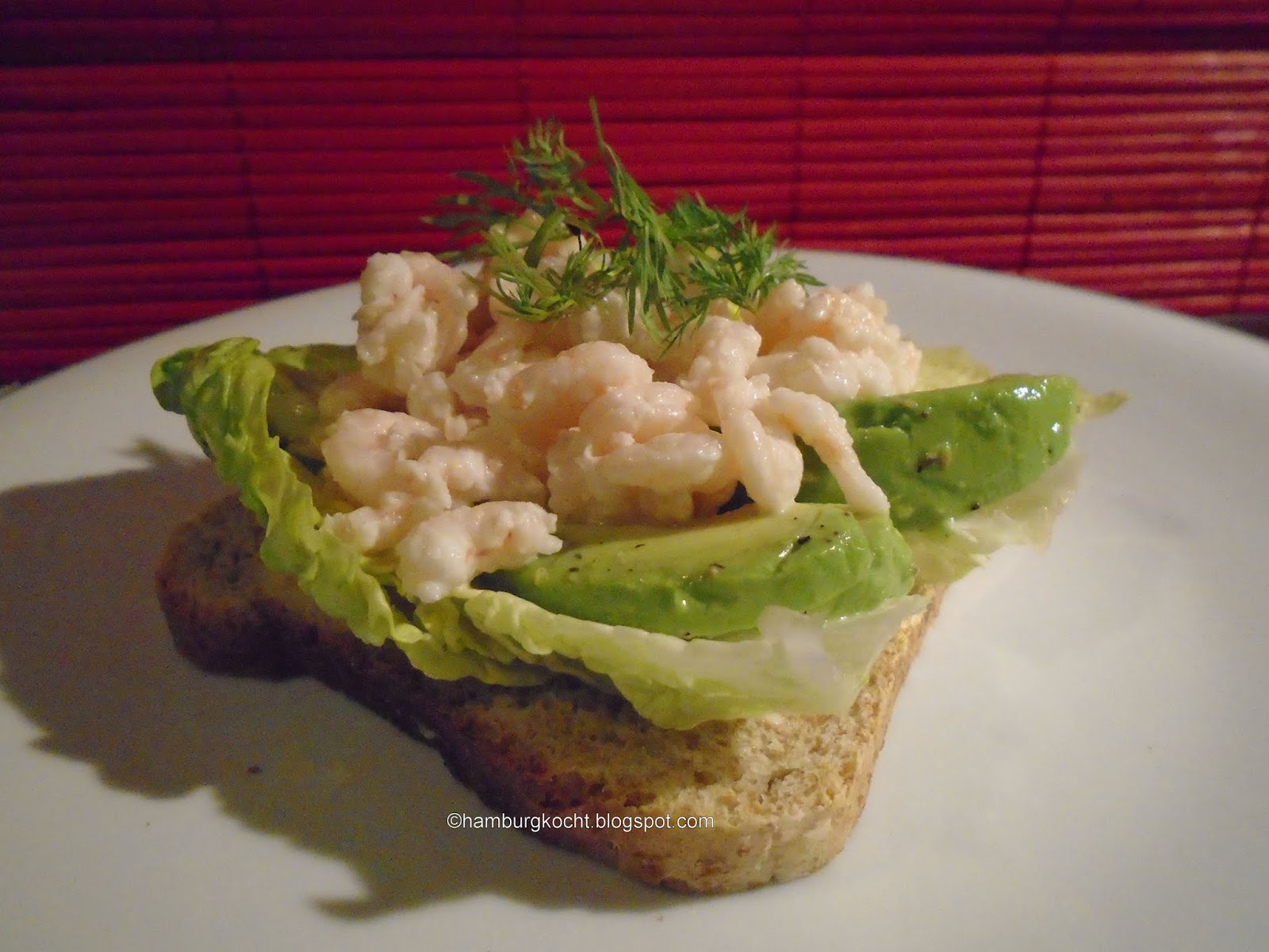 Hamburg kocht!: Smørrebrød med rejer / Smørrebrød med rejer og avocado