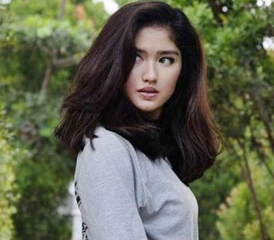 Foto Terbaru Ochi Rosdiana Foto Terbaru Ochi Rosdiana