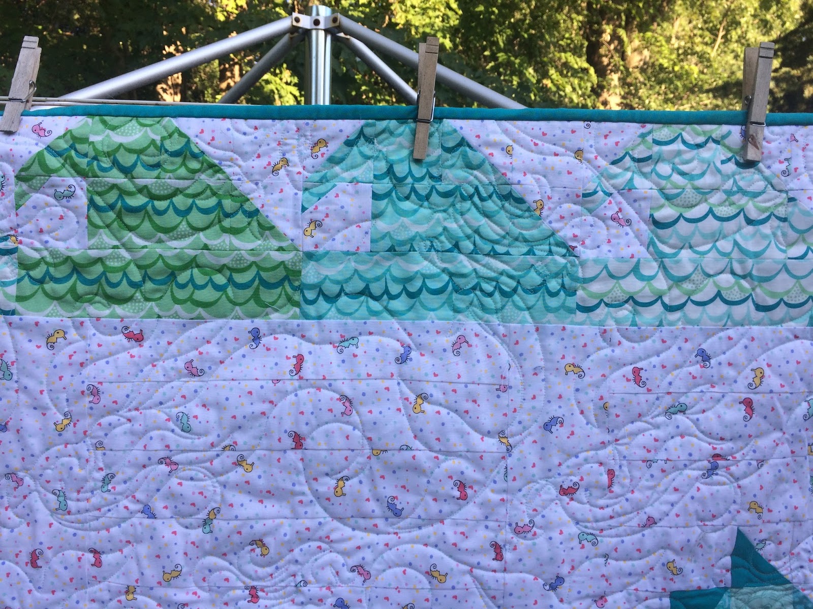 Mama Spark's World Sea Horse Quilt