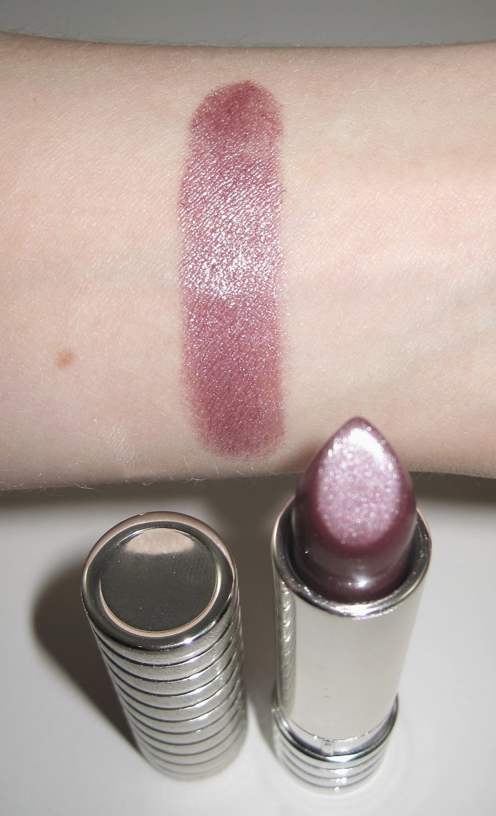 STYLISH BUN Review Clinique Long Last Lipstick in Heather Moon