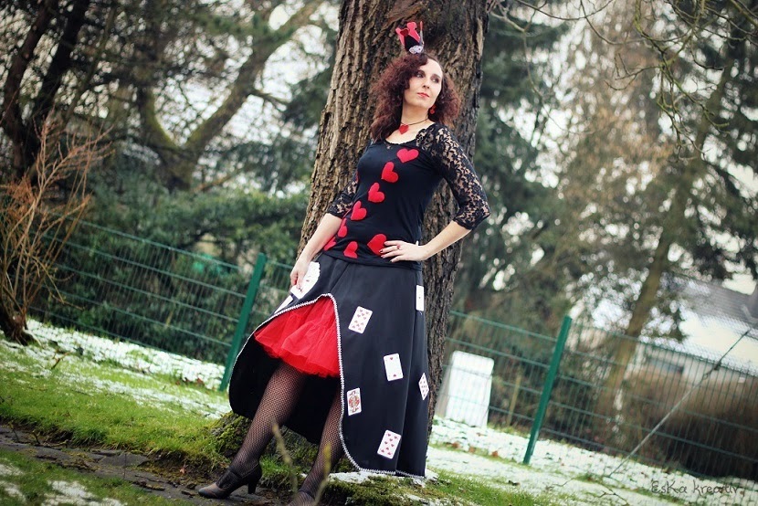 Queen of hearts costume diy 