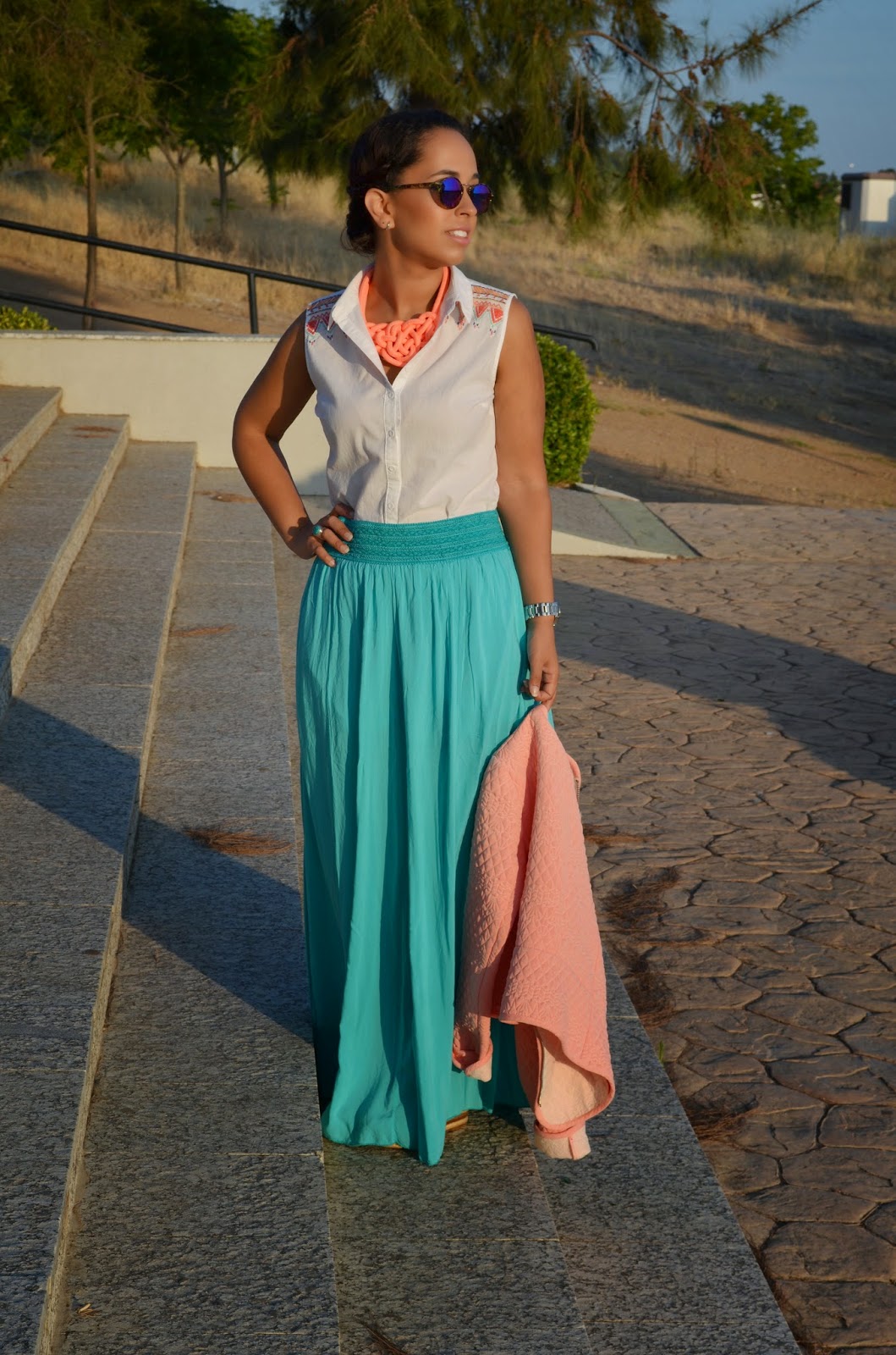 Mis descubrimientos y yo. Outfit Long Turquoise Skirt