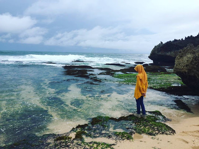 pantai kukup gunung kidul foto pemandangan pantai kukup gunung kidul
