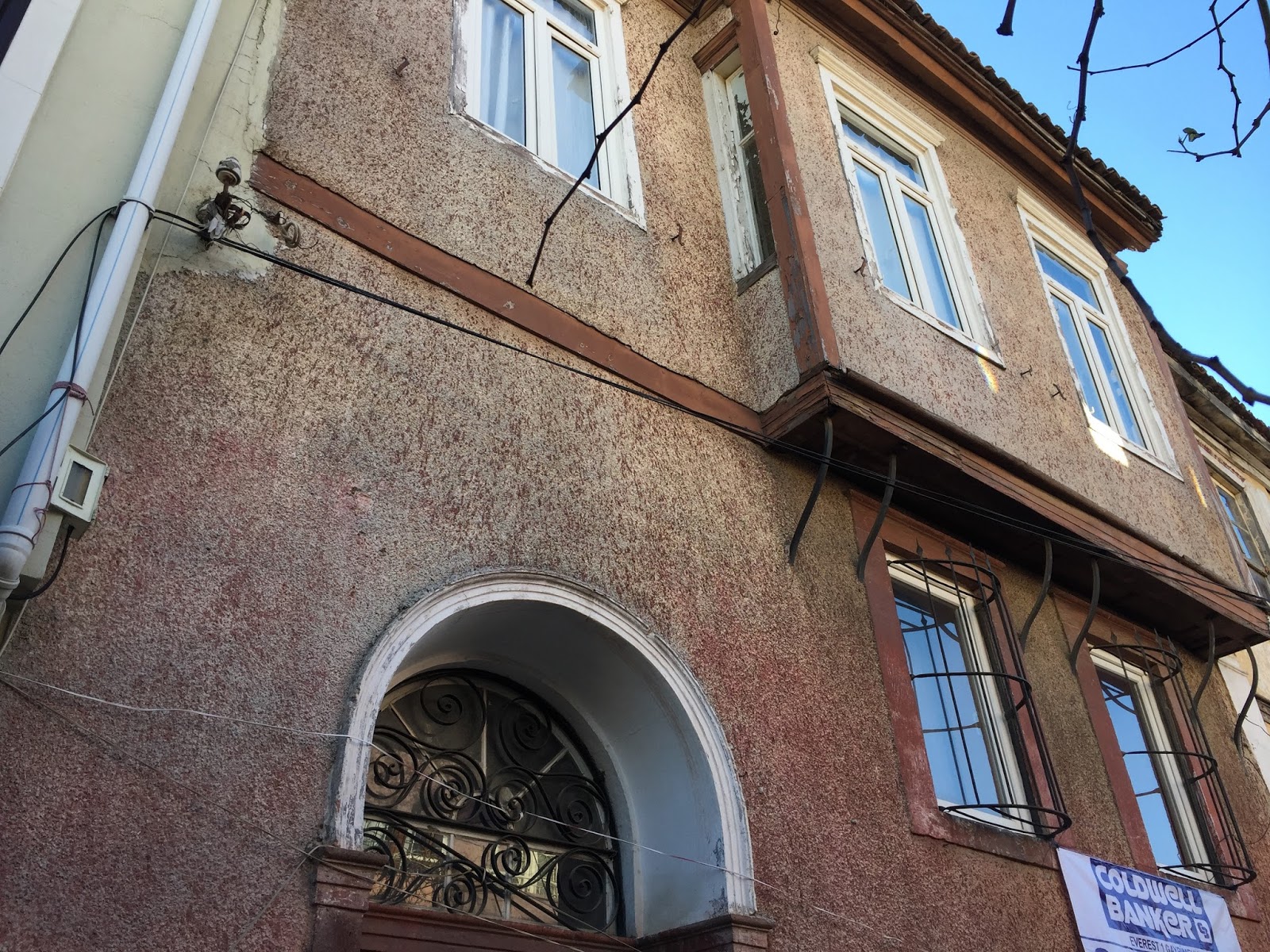 Balikesir Ayvalikta Satilik 5+1 Rum Evi