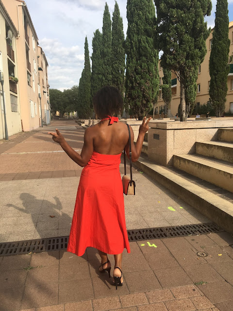 robe monoprix, monoprix, robe rouge, robe dos nu, robe longue, robe sexy, robe boutonnière, porter une robe rouge robe monoprix, monoprix, robe rouge, robe dos nu, robe longue, robe sexy, robe boutonnière, porter une robe rouge