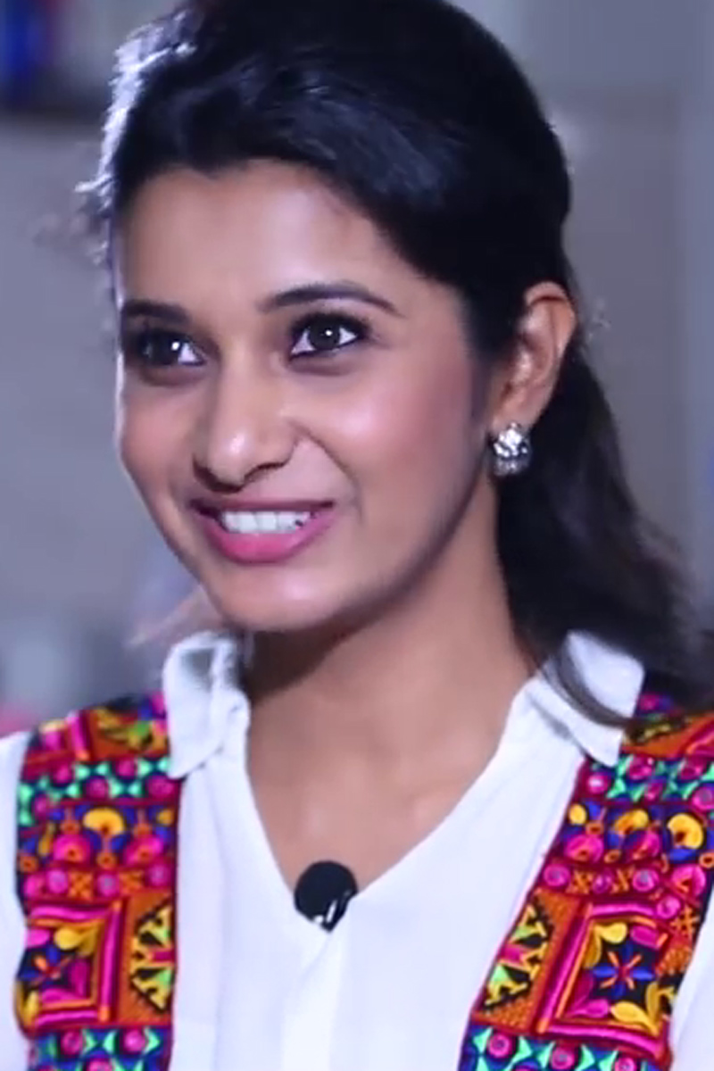 Actress Beauty Priya Bhavani Shankar Cute Adorable Stills - Latest