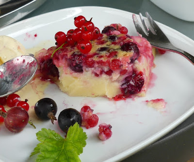 Clafoutis mit Johannisbeeren Clafoutis mit Johannisbeeren