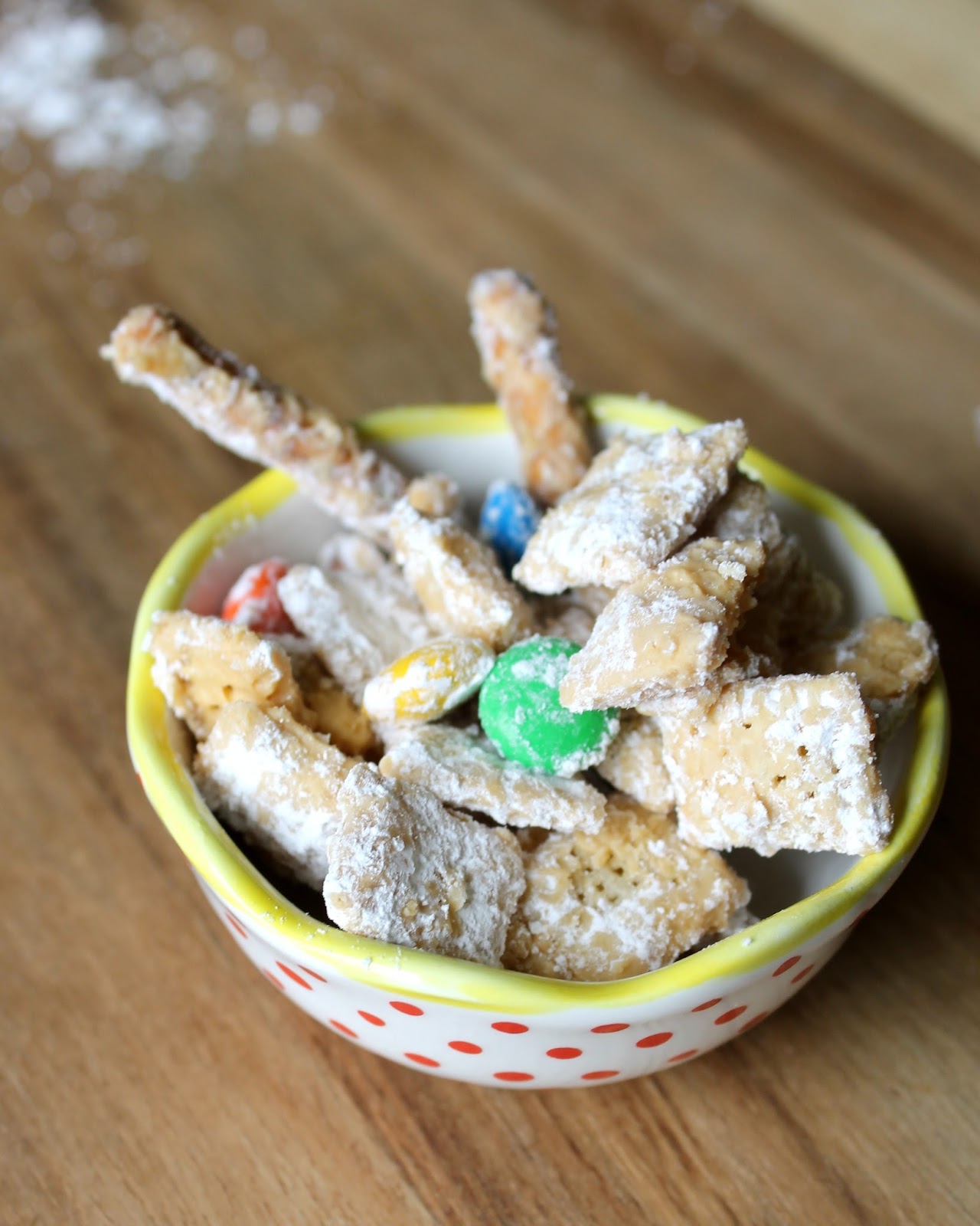 puppy chow with pretzels