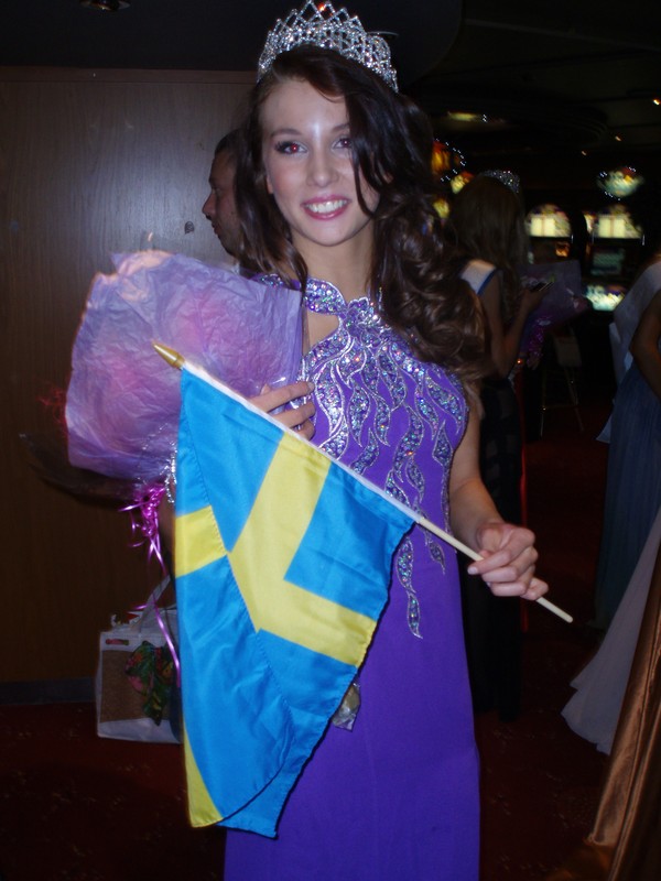 Agneta Is Crowned Miss World Sweden 2013