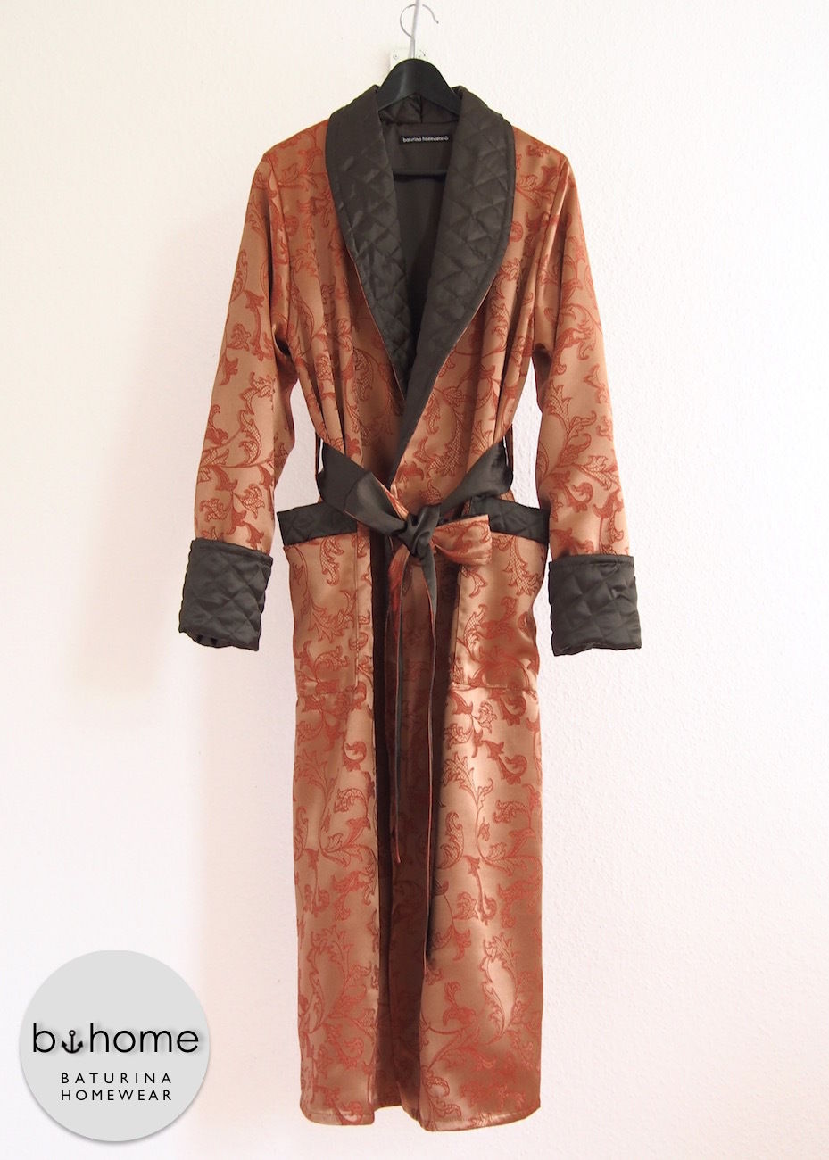 Men&#39;s Luxury Paisley Silk Robes, Quilted Dressing Gowns and Velvet Smoking Jackets