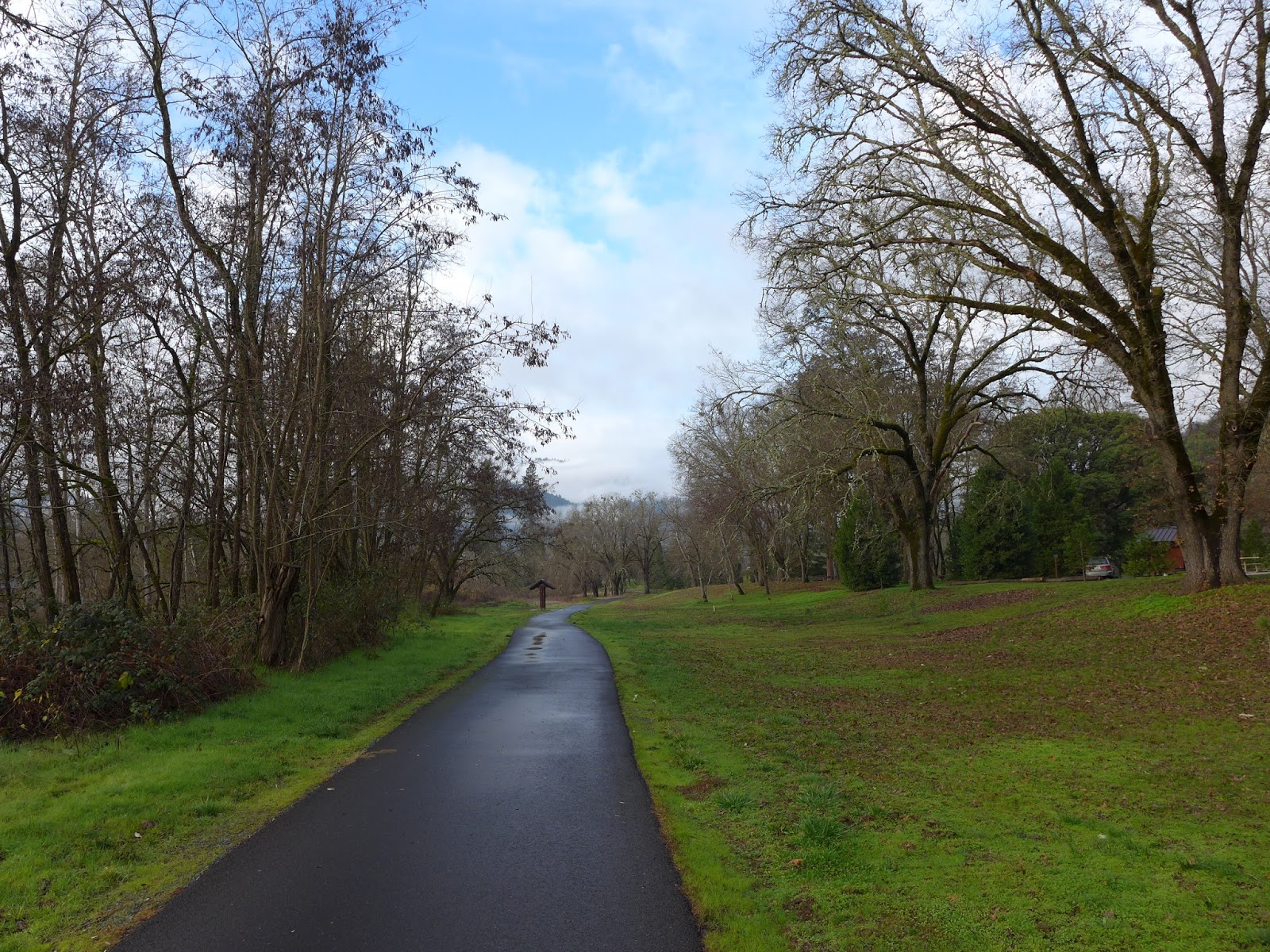 Glenn & Carol's Hiking Adventures Rogue River Greenway Rivers Edge Trail