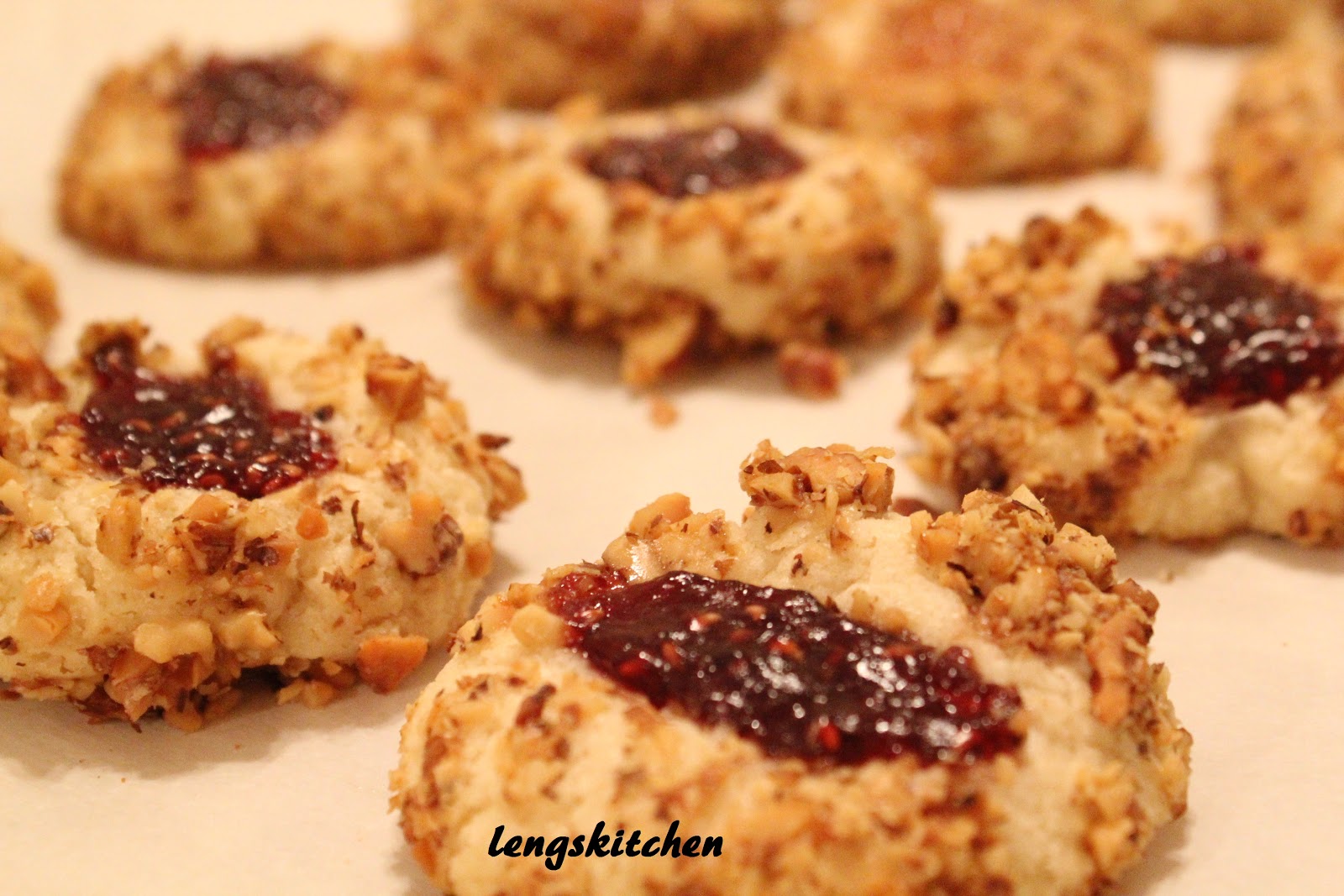 kitchen-chaos-jam-thumbprint-cookies