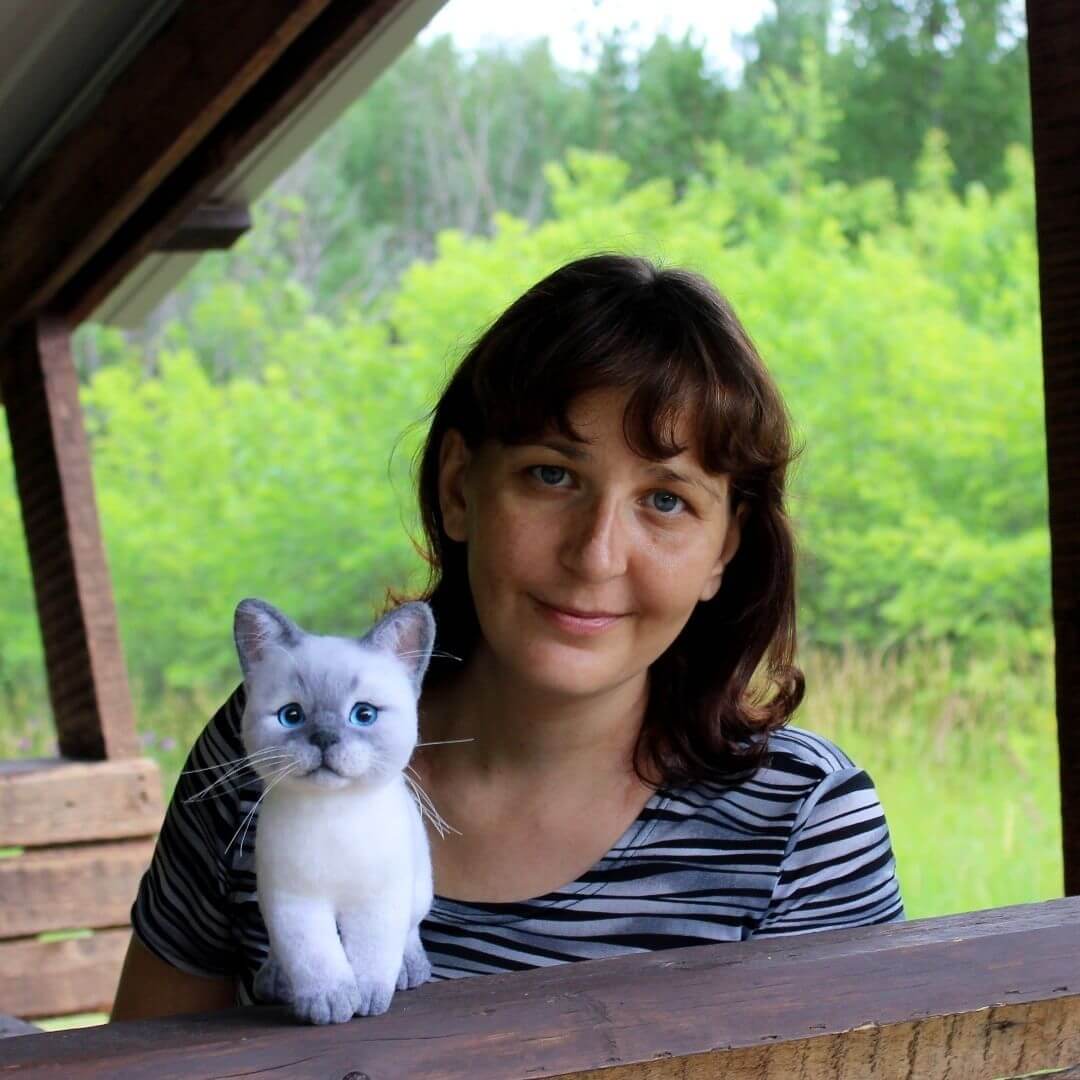05-Kitten-A-Yastrezhembovskaya-Felting-Wool-Animal-www-designstack-co