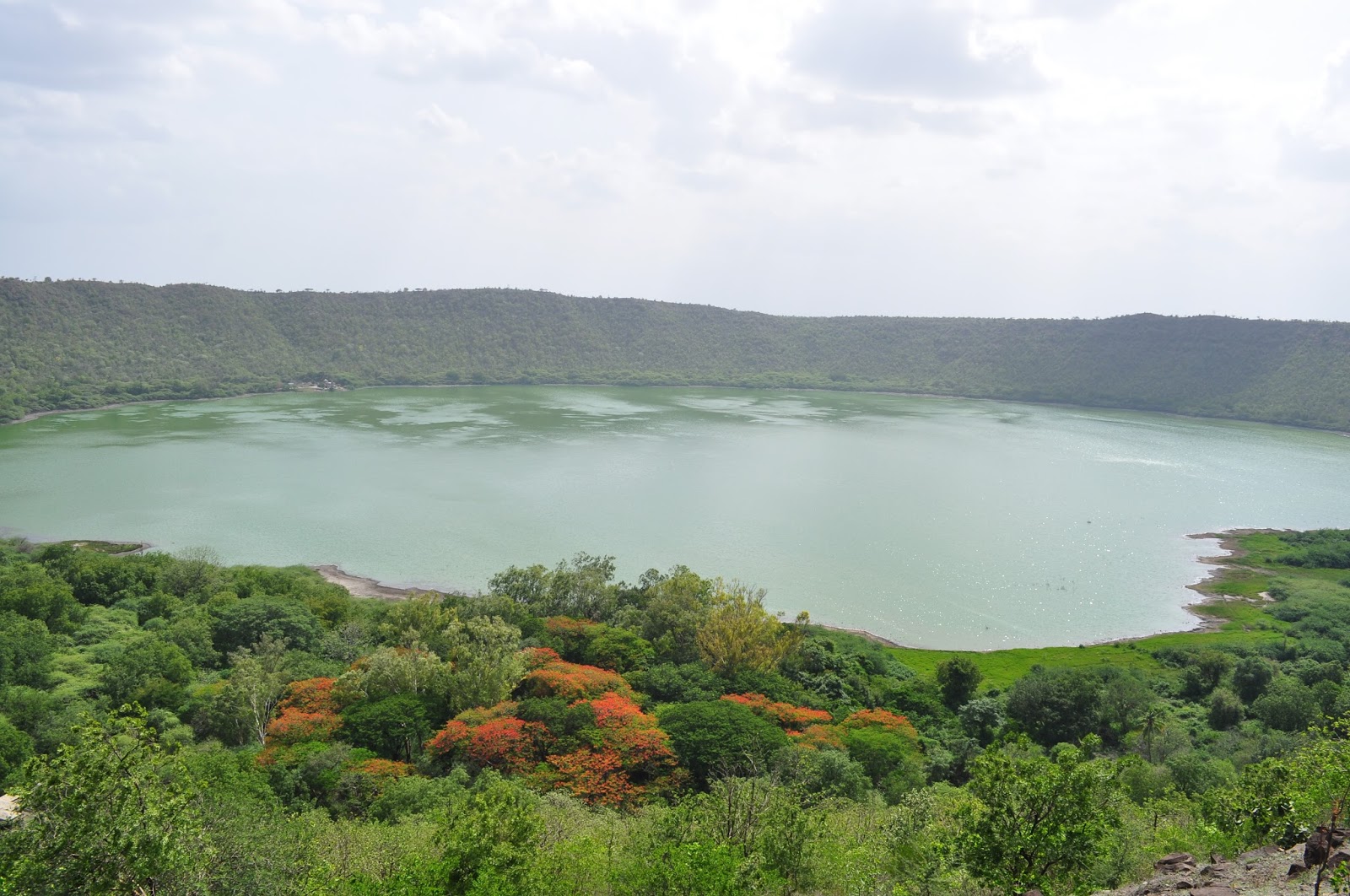 road-less-travelled-lonar-crater-lake