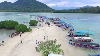 Tips Liburan ke Sebuah Pulau Tips Liburan ke Sebuah Pulau