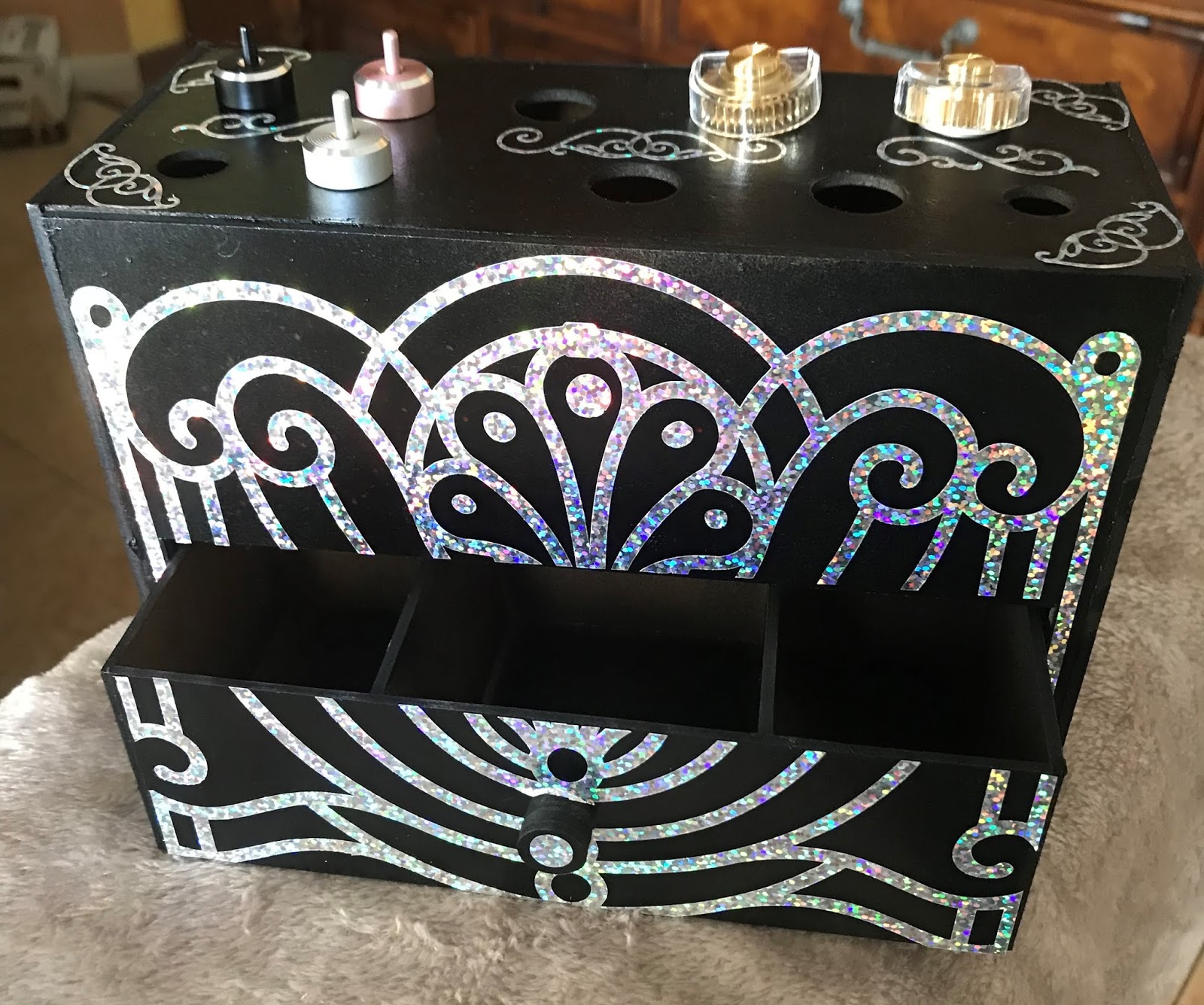 Cindy Lawrence Creates Cricut Maker Accessory Box