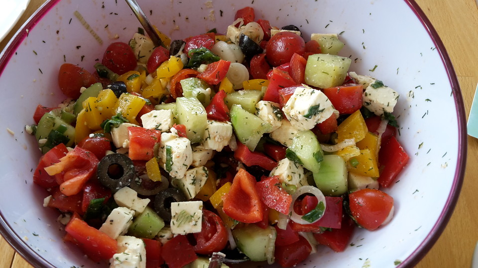 Beste Rezeptesammlung: Sommerlicher Salat (super zum Grillen)