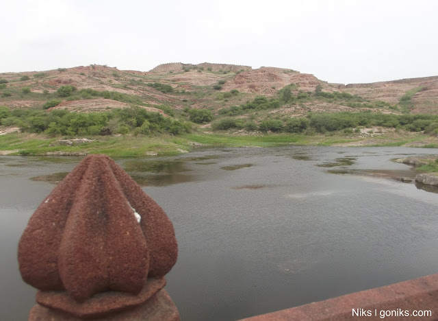 lake lake near jaswant thada in jodhpur