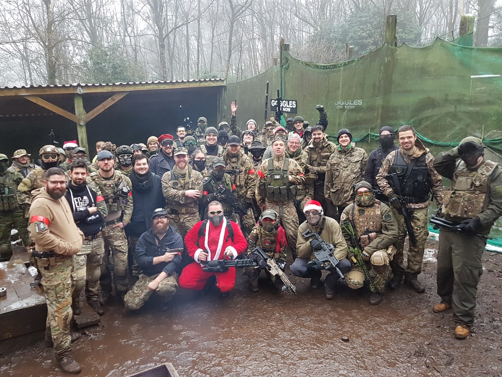 WEST MIDLANDS AIRSOFT THE FOB REVIEW! Femme Fatale Airsoft