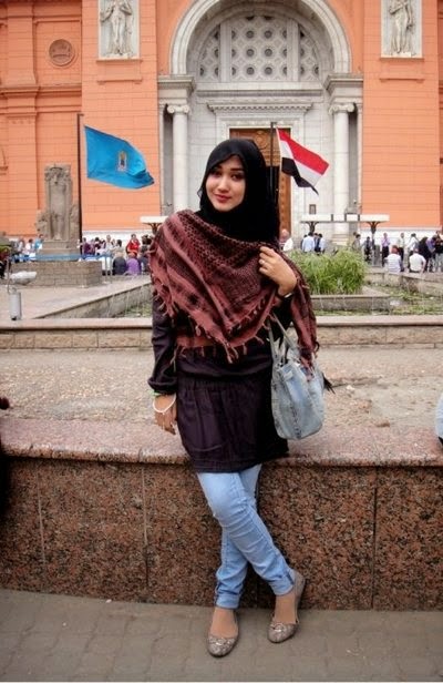 Model Celana Panjang jeans Wanita Terbaru