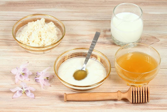 Honey and milk face mask Honey and milk face mask