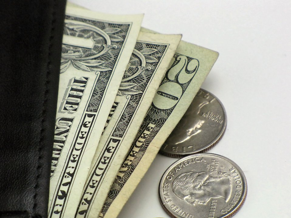 Trading binary options with stochastic oscillator