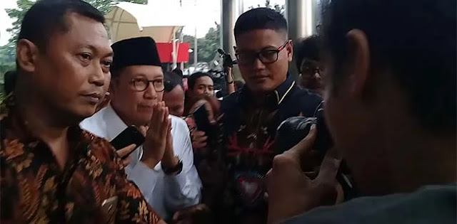 Ditanya Duit Ratusan Juta di Lacinya, Menag Lukman: Mohon Maaf Ditanya Duit Ratusan Juta di Lacinya, Menag Lukman: Mohon Maaf