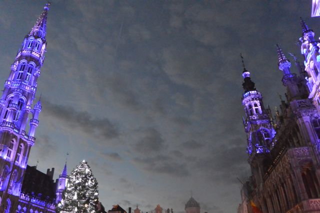 Bruxelles Grande place illuminations de Noël  décembre 2015 L'hôtel de ville