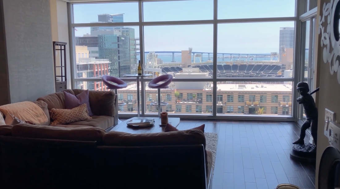 20 Interior Design Photos vs. 800 The Mark Ln #707, San Diego Luxury Condo Tour