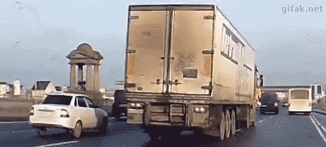 cbfaea1ffc5c639c832503ebde66e65c.gif