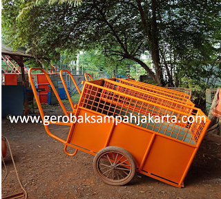 gerobak sampah jakarta