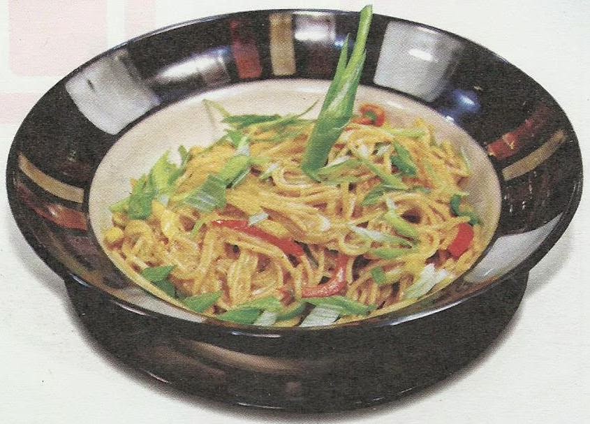 Akhtar Hussain PTCL Blog Spicy Curry Noodles Recipe in Urdu and English