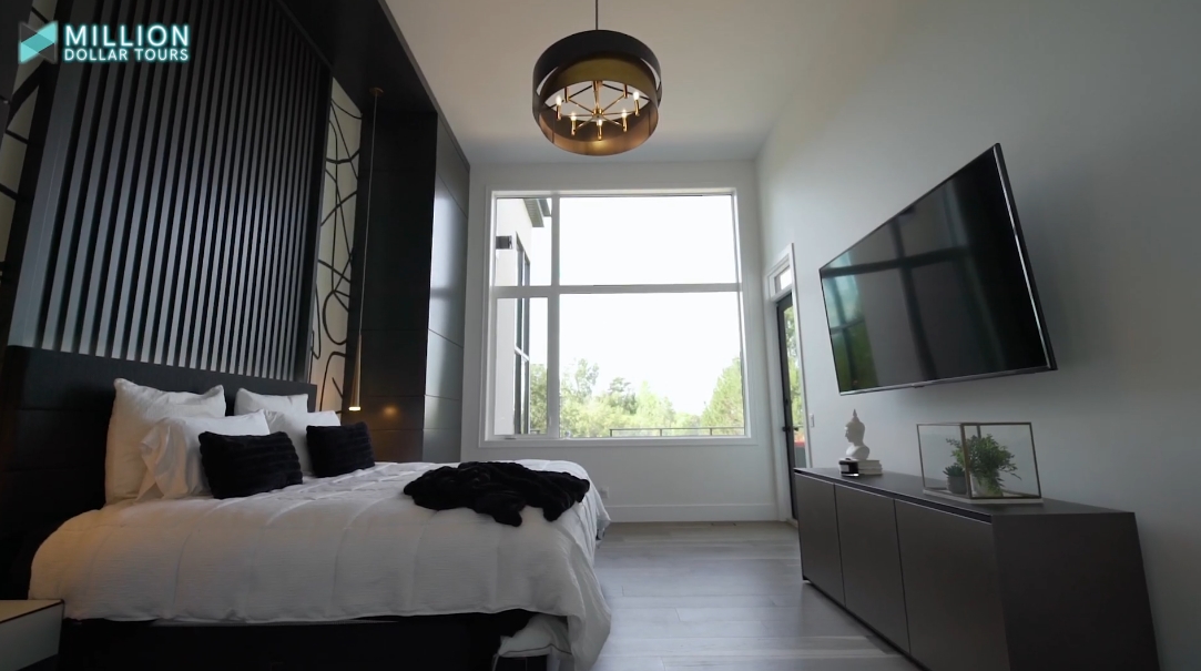 43 Interior Design Photos vs. 2432 Sovereign Crescent SW, Calgary Luxury Home Tour