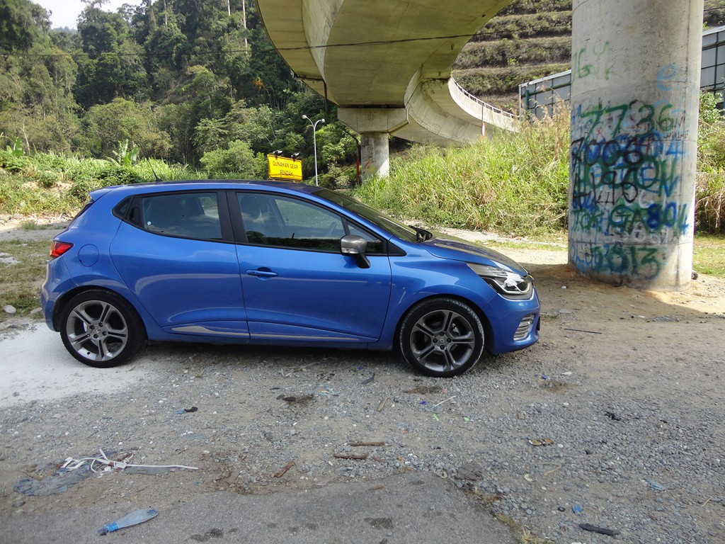 Motoring Malaysia Test Drive Renault Clio Gt Line A Baby Clio Rs