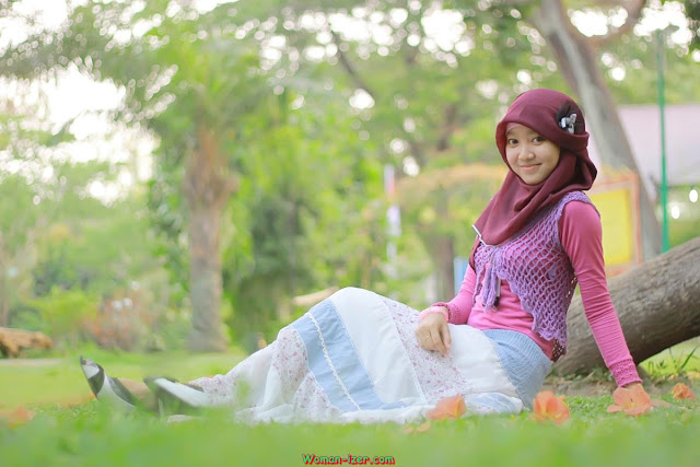 Gambar Mahasiswi Kesehatan Pakai Hijab Terbaru 2014 Kumpulan Foto Cewek Cantik Berjilbab Terbaru