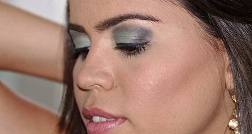 Merk Eyeshadow Matte Lokal Terbaik Merk Eyeshadow Matte Lokal Terbaik
