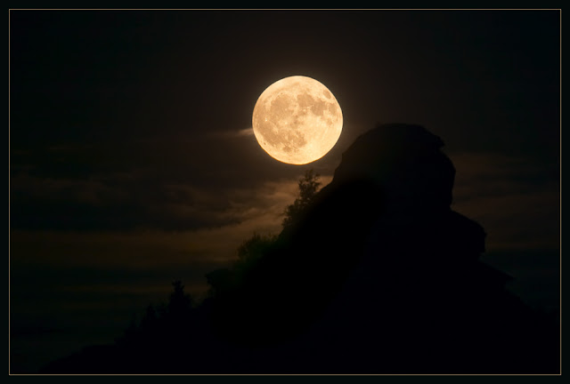 Bila gambar  bersuara Gambar  gambar  bulan purnama yang menarik 
