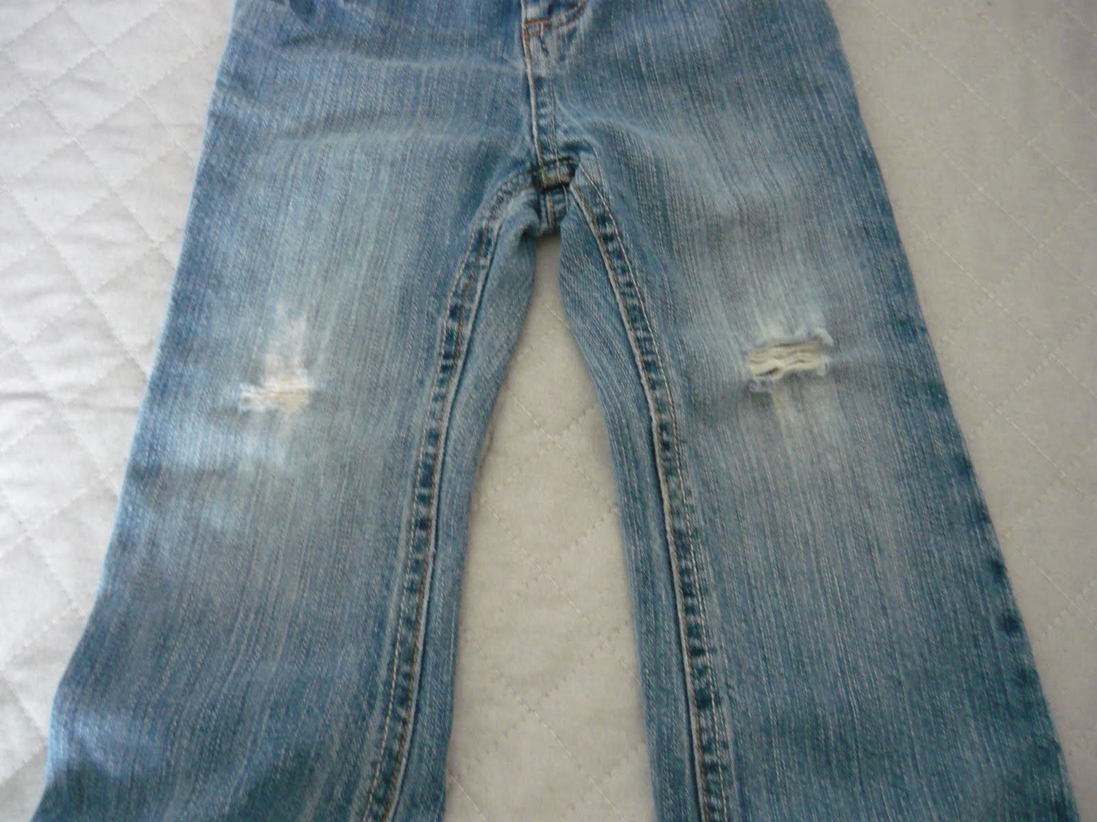 Small Fry & Co. : Quick and Easy Girl Jeans Repurpose