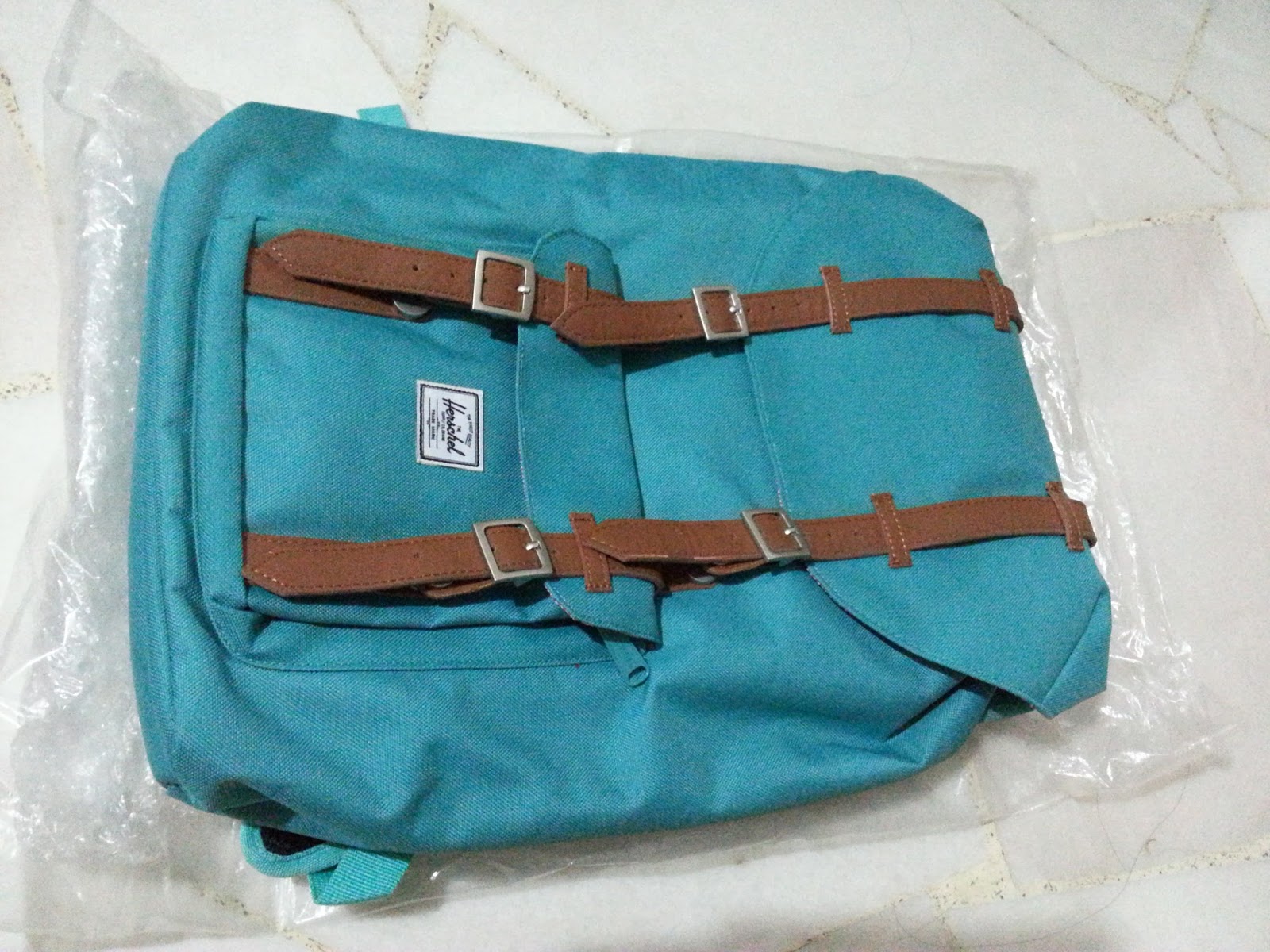 Herschel bag repair, backpack zip repair, backpack stitching singapore