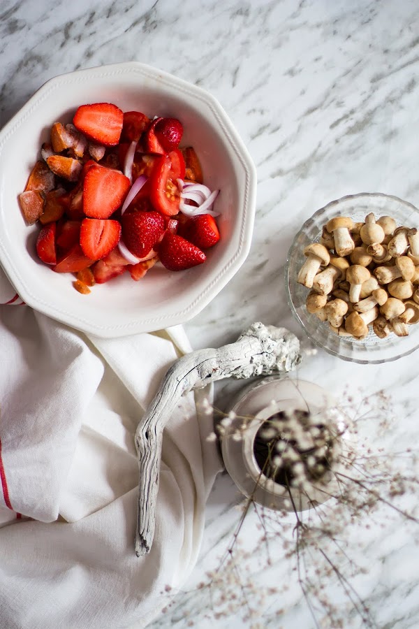 Sopa fría de tomate y perrichicos