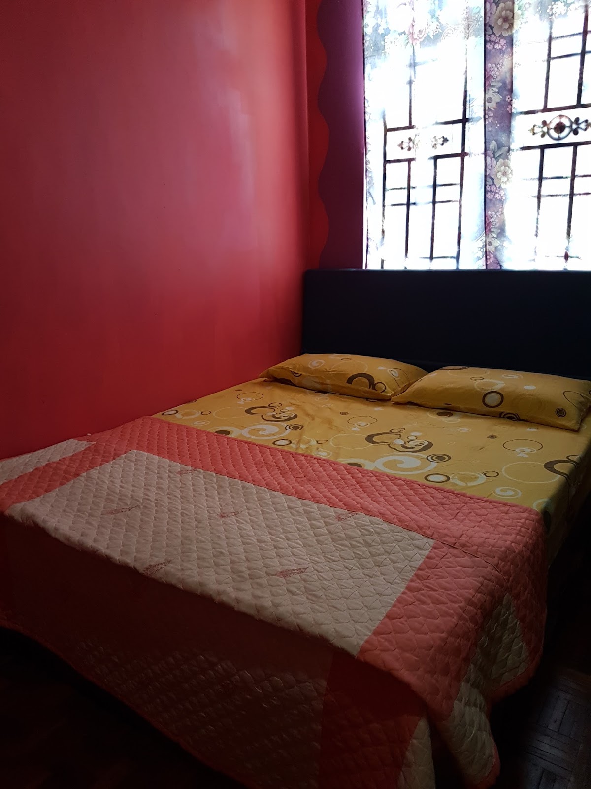 D Iris Homestay Caan Ke 2 Taman Bukit Dahlia Pasir Gudang Johor Bilik Tidur 3 Dilengkapi Kipas Aircond Kati Tilam Almari