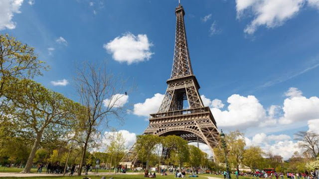 Menara Eiffel di Paris Perancis Menara Eiffel di Paris Perancis